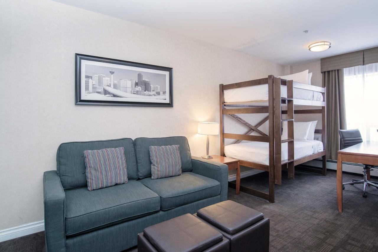 Sandman Hotel & Suites Calgary West Exterior photo