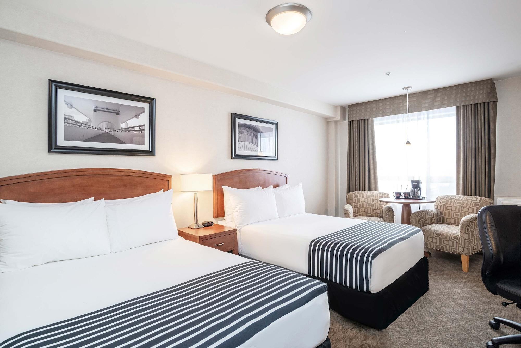 Sandman Hotel & Suites Calgary West Exterior photo